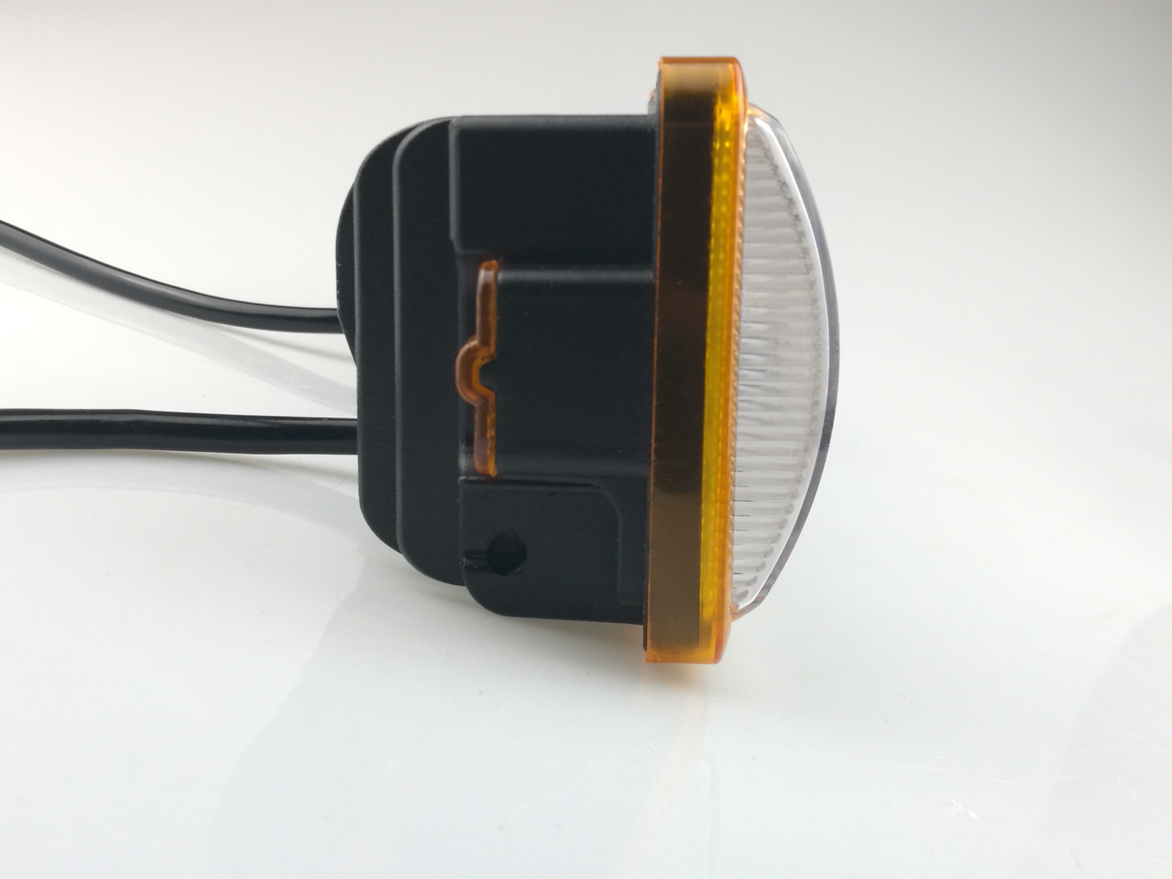 Luzes de nevoeiro LED de 12/24V de serviço pesado - para tratores russos e empilhadeiras.