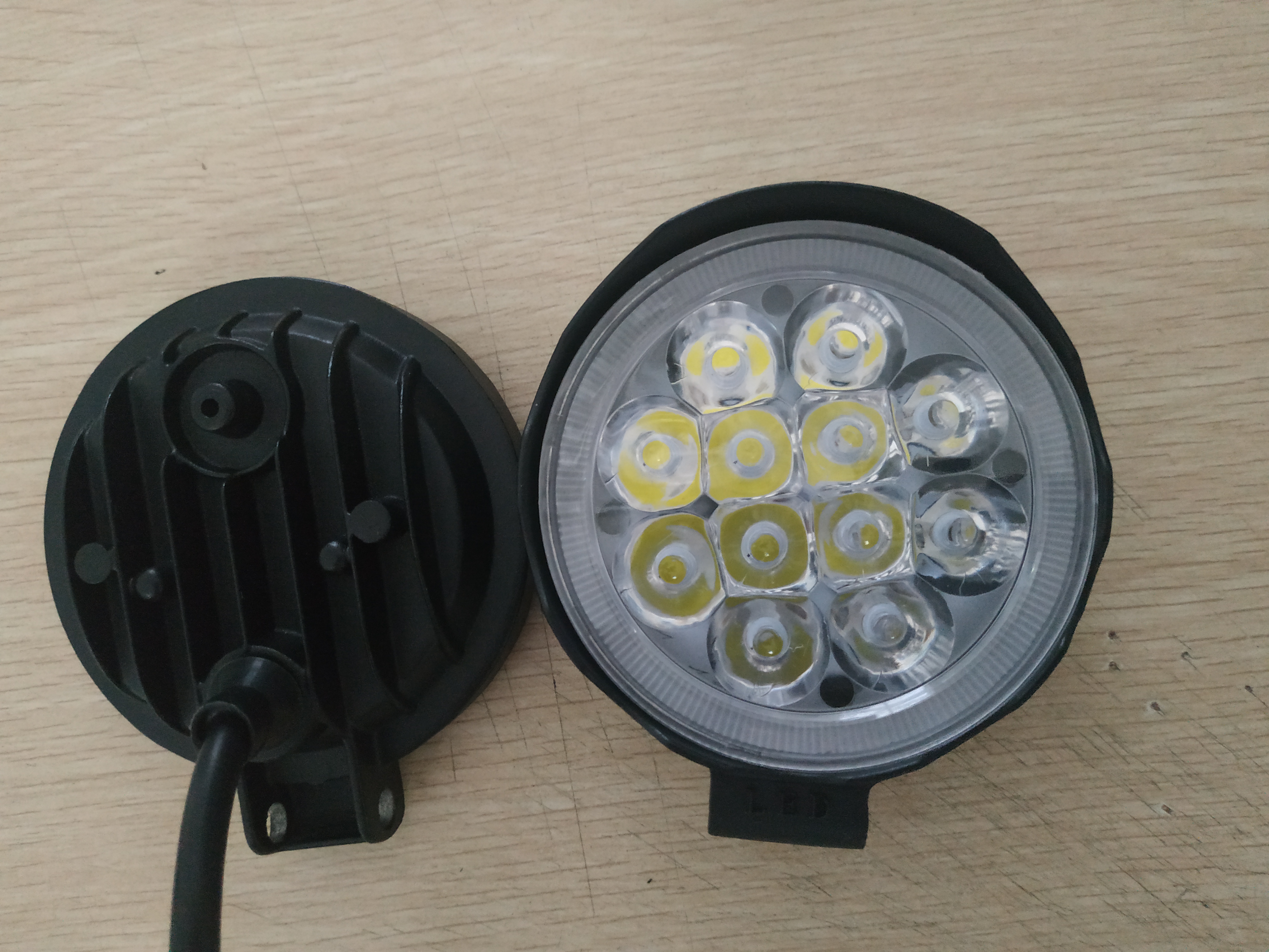 RGB Halo Demon Eye LED LUZES DE TRABALHO - MUDANÇA DE COMO APPLOTROLLED, CERTIFICA