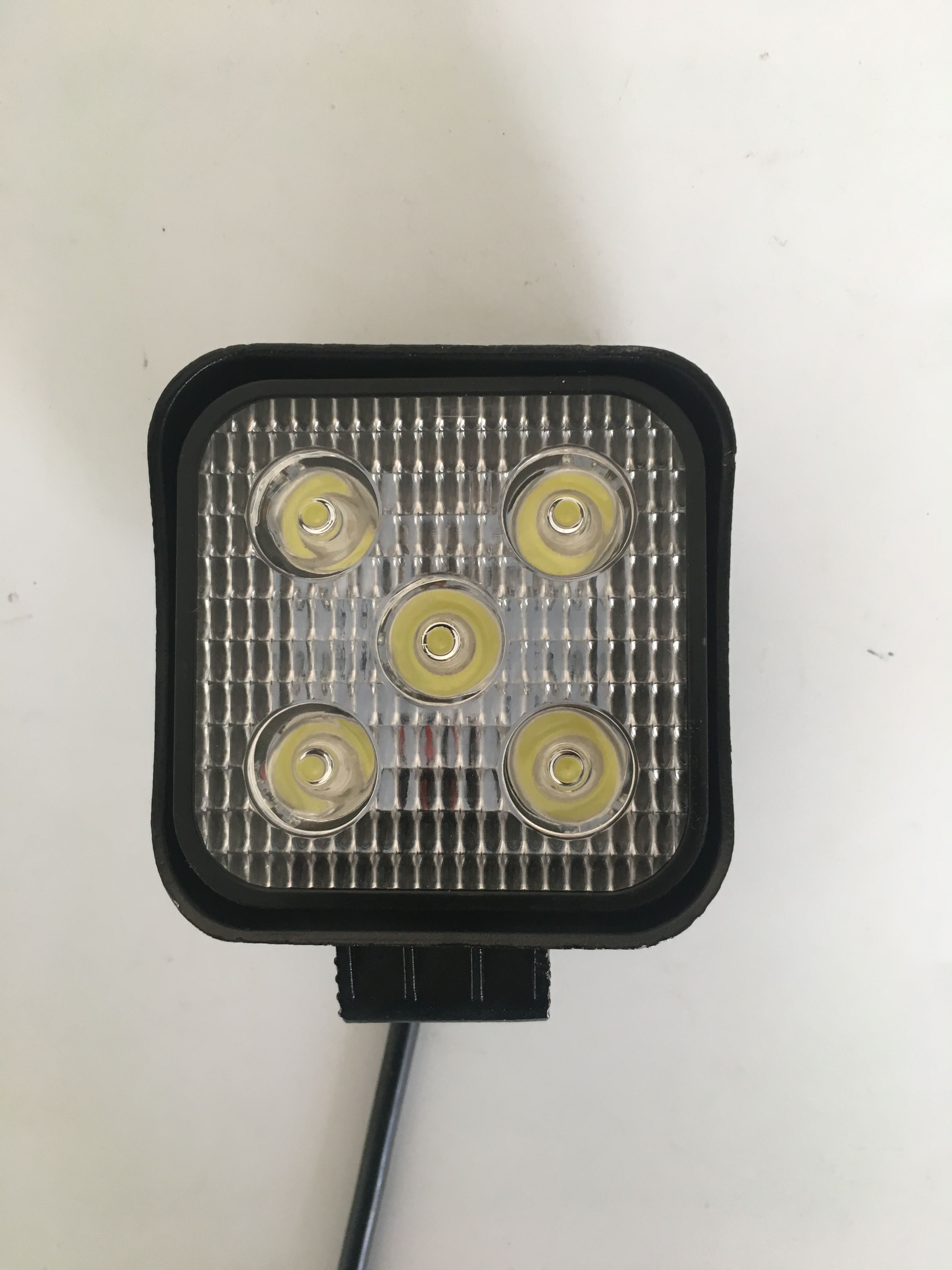 RAM 1500 LED LED LED LIDADE DE TRABALHO DO PADRÃO DE VELO DE CUNCOFF China, sem brilho para dirigir na estrada.