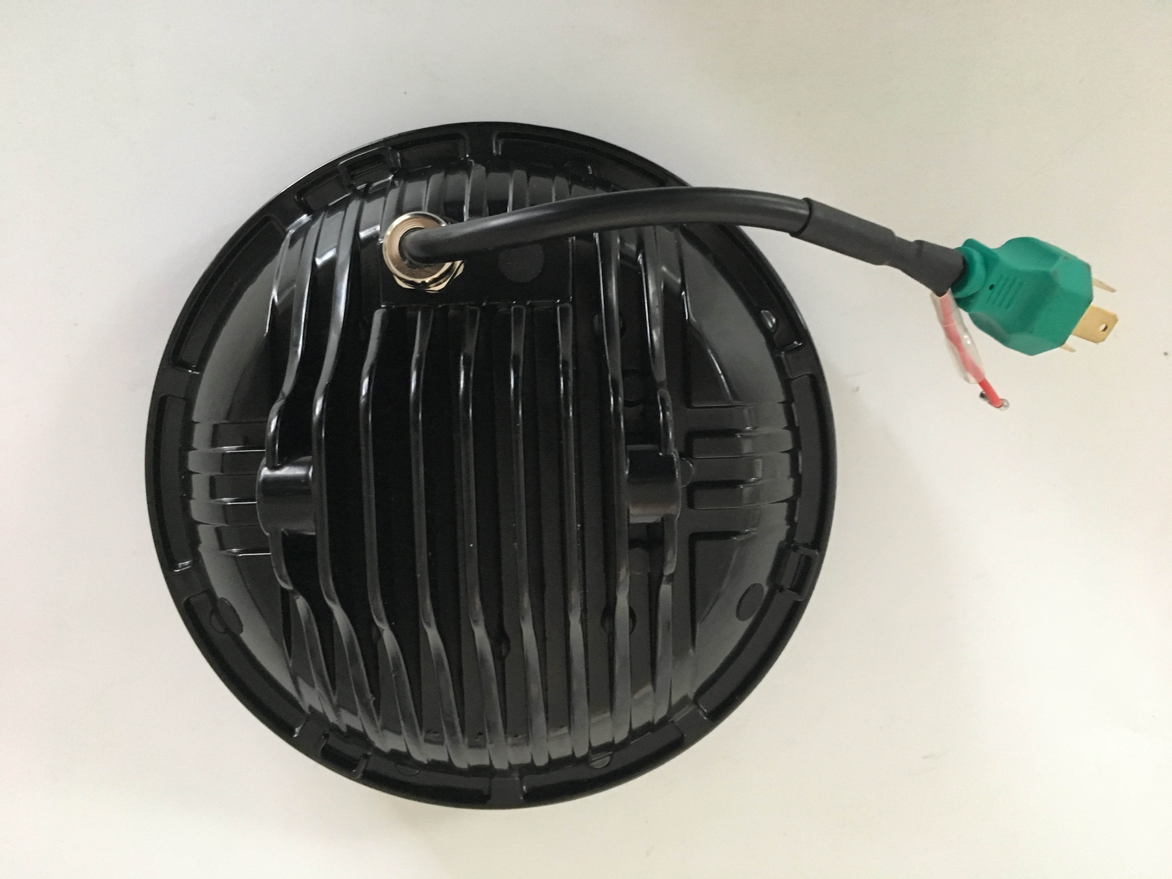 LIVRES DE NEVELA LED CHIVENS DE FIA