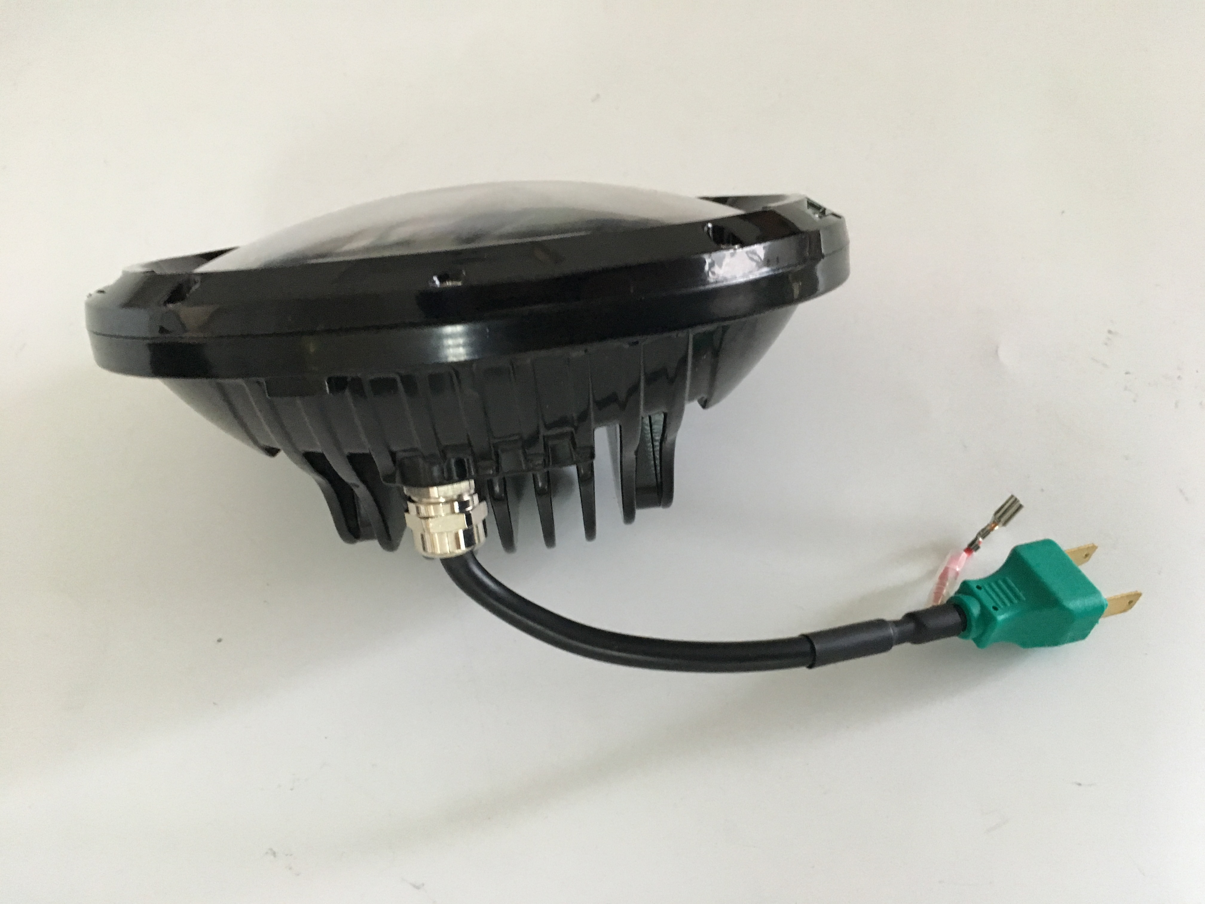 LIVRES DE NEVELA LED CHIVENS DE FIA